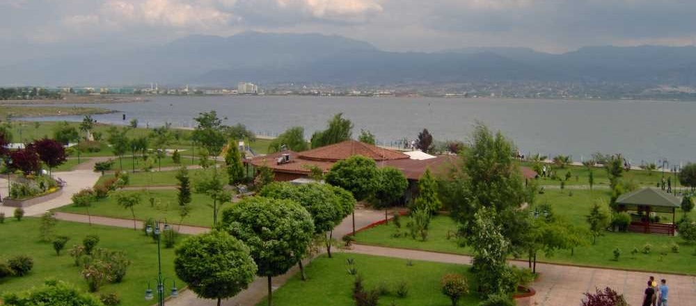 İzmit’in Denizle Buluştuğu Şehir Bahçesi