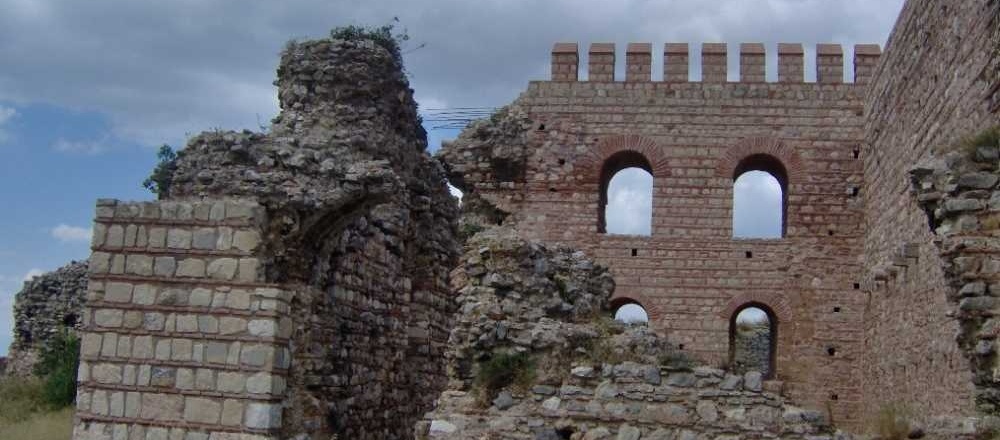 Eskihisar Kalesi: Kocaeli'nin Tarihi Mirası