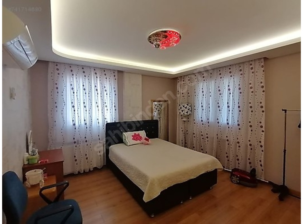 DAİRE FİYATINA ACİL SATLIK ULTRA LÜKS VİLLA