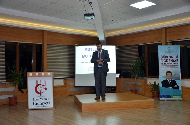 ‘Mutlu Aile Mutlu Çocuk’ Konferansında Duygulu Anlar